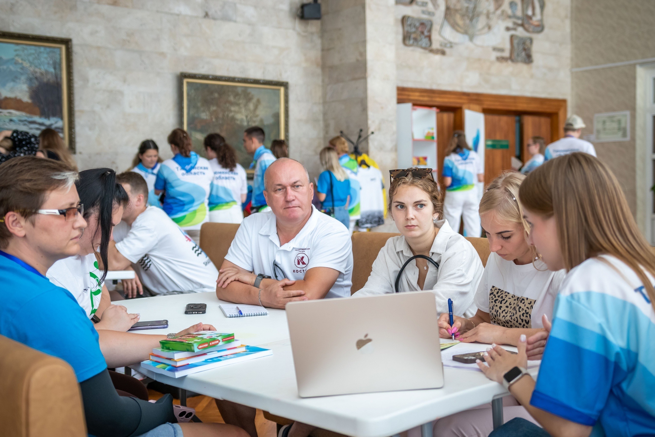 RCdOMCKS8YE